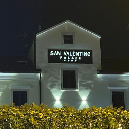 Hotel Palace San Valentino 乌马格 外观 照片