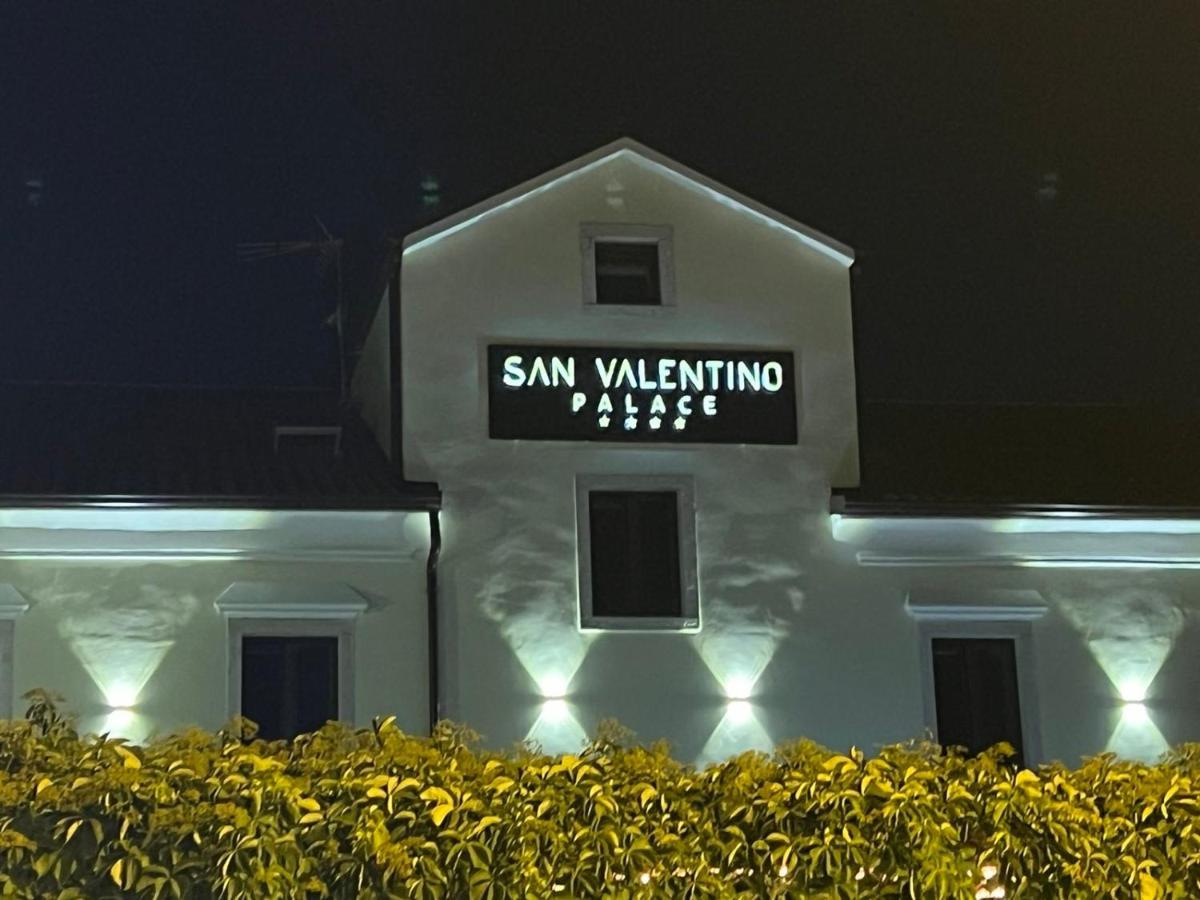Hotel Palace San Valentino 乌马格 外观 照片