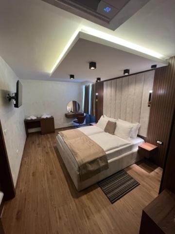 Hotel Palace San Valentino 乌马格 外观 照片